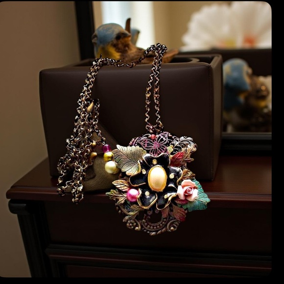 Handcrafted One Of A Kind- Hand assembled Necklace - Floral Necklace NWT - Picture 4 of 9